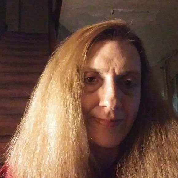 Meet your Posher, Paula - Picture 1 of 1